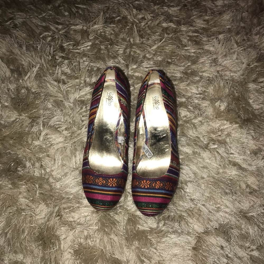 Colorful Tribal Wedges